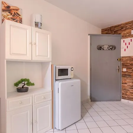 Le Apartman *